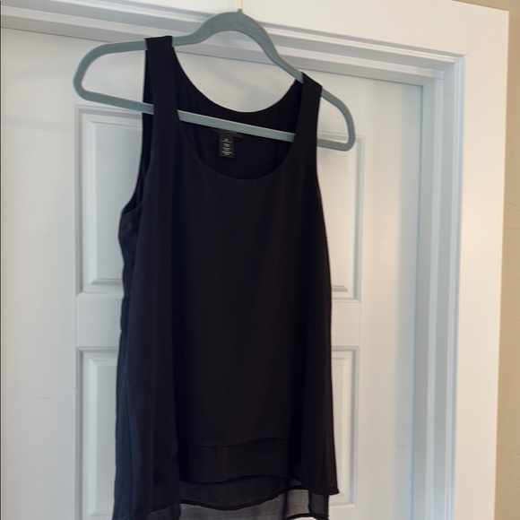 White House Black Market Tops - White House Black Market sleevless blouse tank top. Size XS